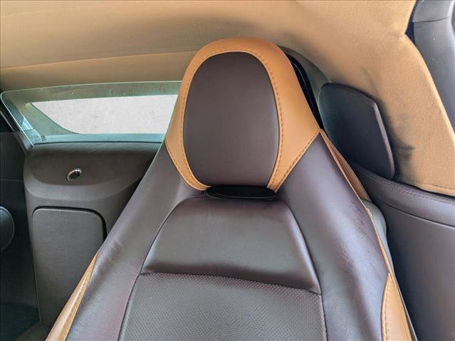 Used 2021 Aston Martin V8 Vantage Roadster image 13