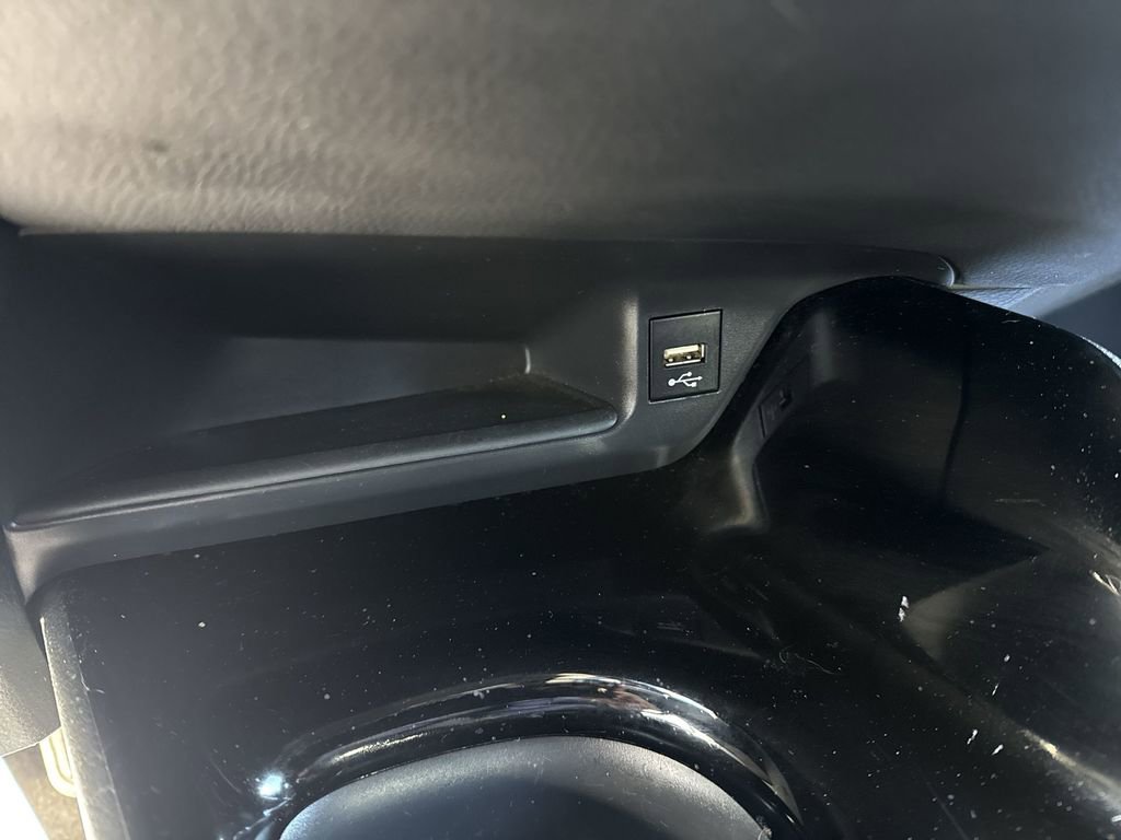 Used 2020 Toyota C-HR XLE FWD image 28