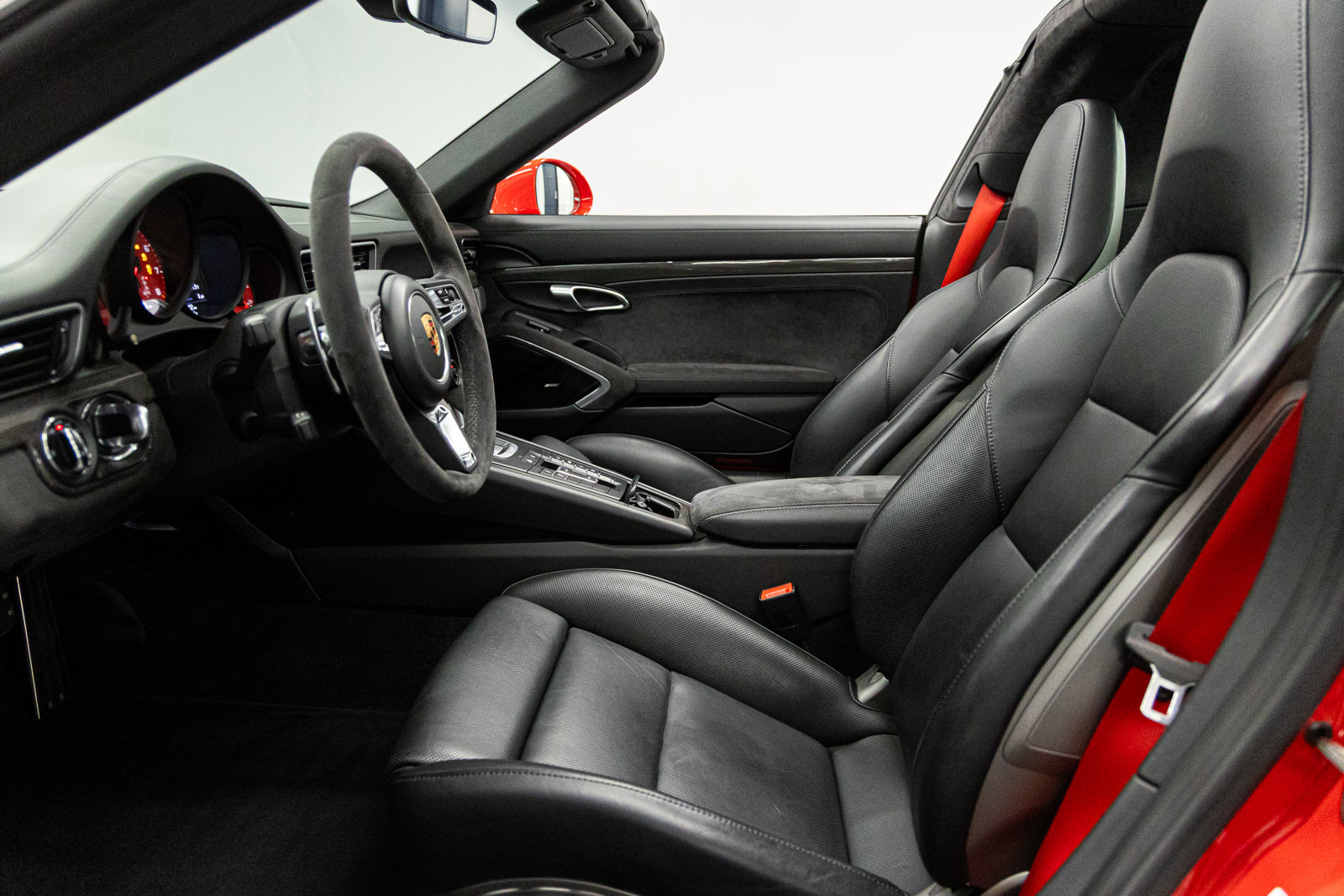 Used 2019 Porsche 911 Targa 4 GTS AWD/4WD image 34