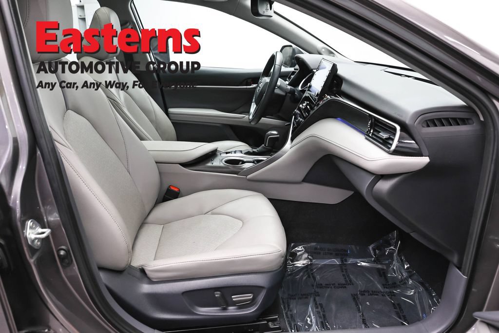 Used 2023 Toyota Camry XLE w/ Navigation Package AWD/4WD image 25