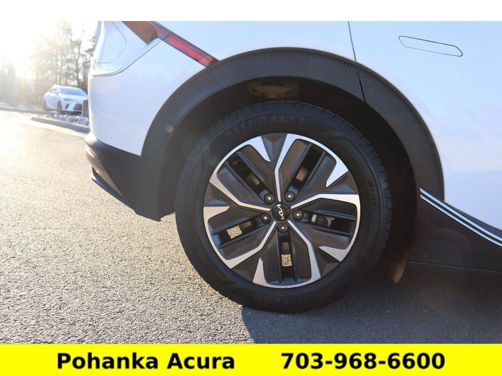 Used 2022 Kia EV6 Light image 29