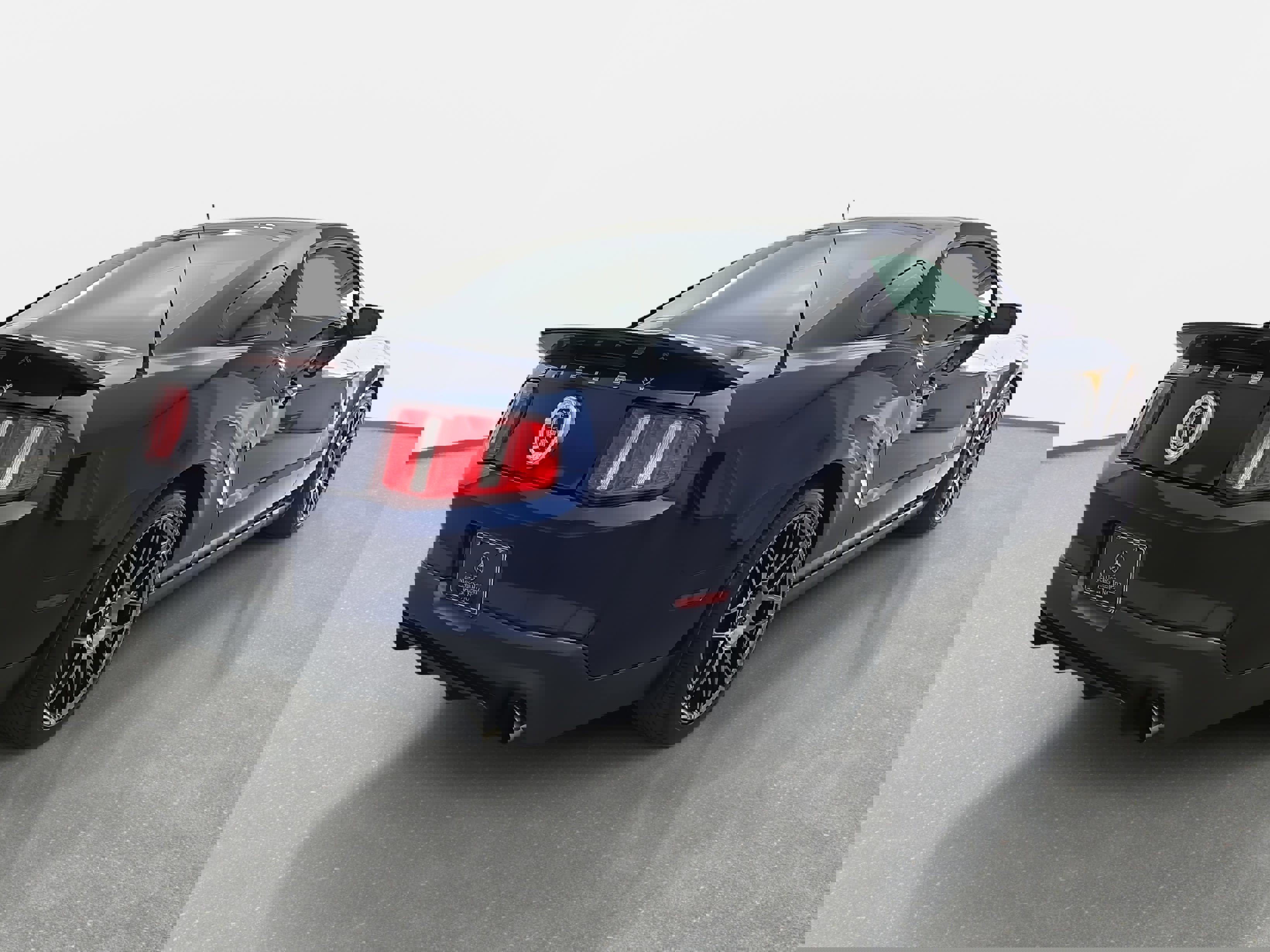 Used 2012 Ford Mustang Shelby GT500 w/ SVT Performance Pkg image 5