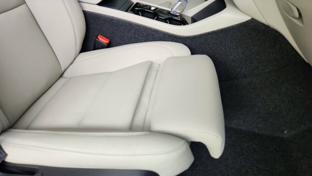 New 2026 Volvo XC40 B5 Plus w/ Protection Package Premier AWD/4WD image 34