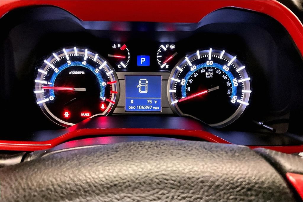 Used 2018 Toyota 4Runner TRD Off-Road AWD/4WD image 13