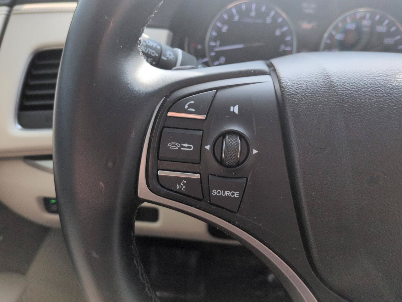 Used 2016 Acura RLX w/ Technology Package FWD image 19