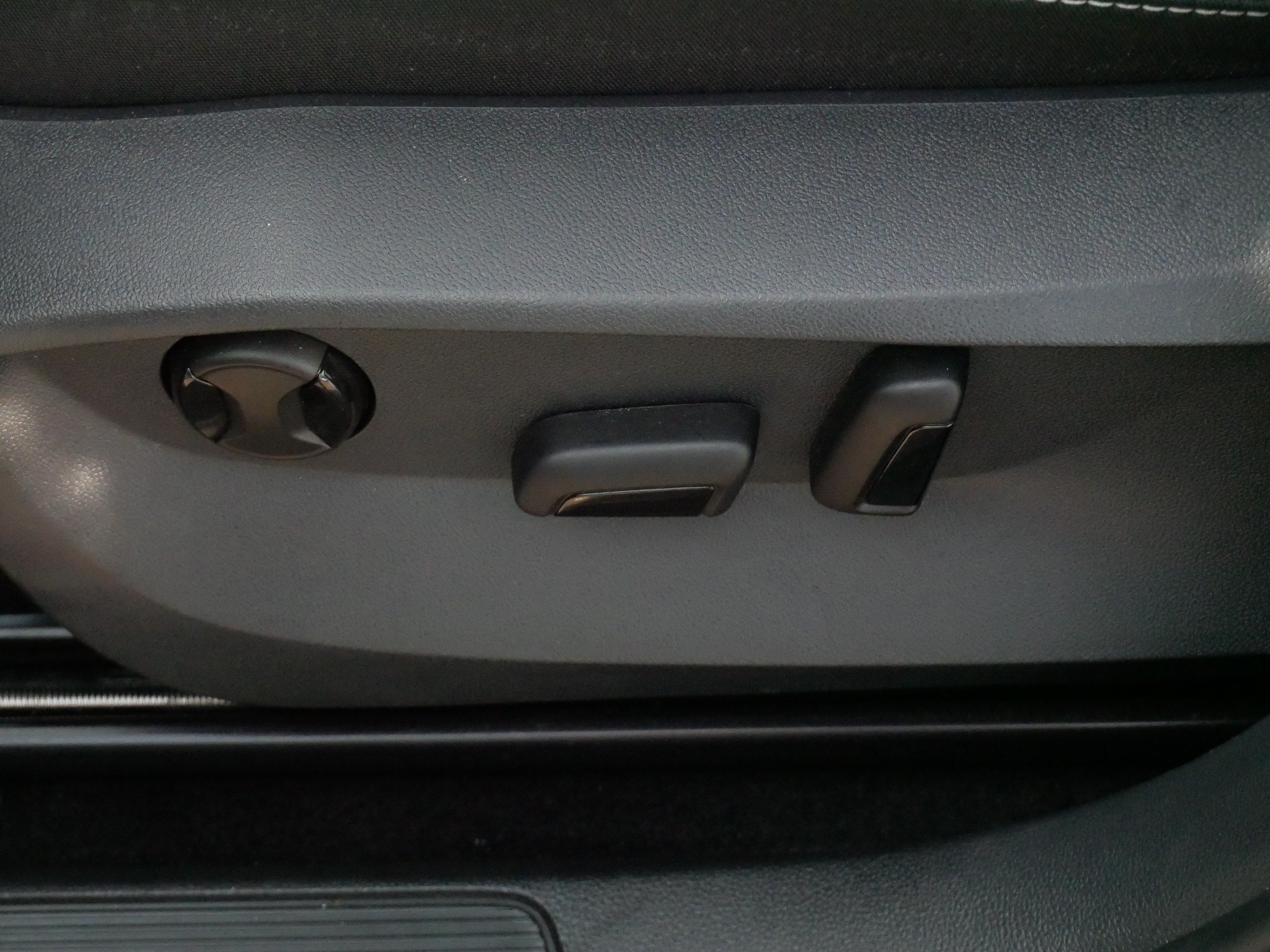 Certified 2024 Volkswagen Taos SE AWD/4WD image 20