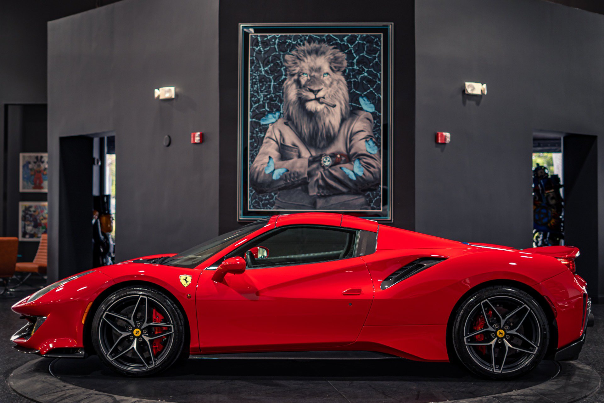 Used 2020 Ferrari 488 Pista Spider RWD image 13