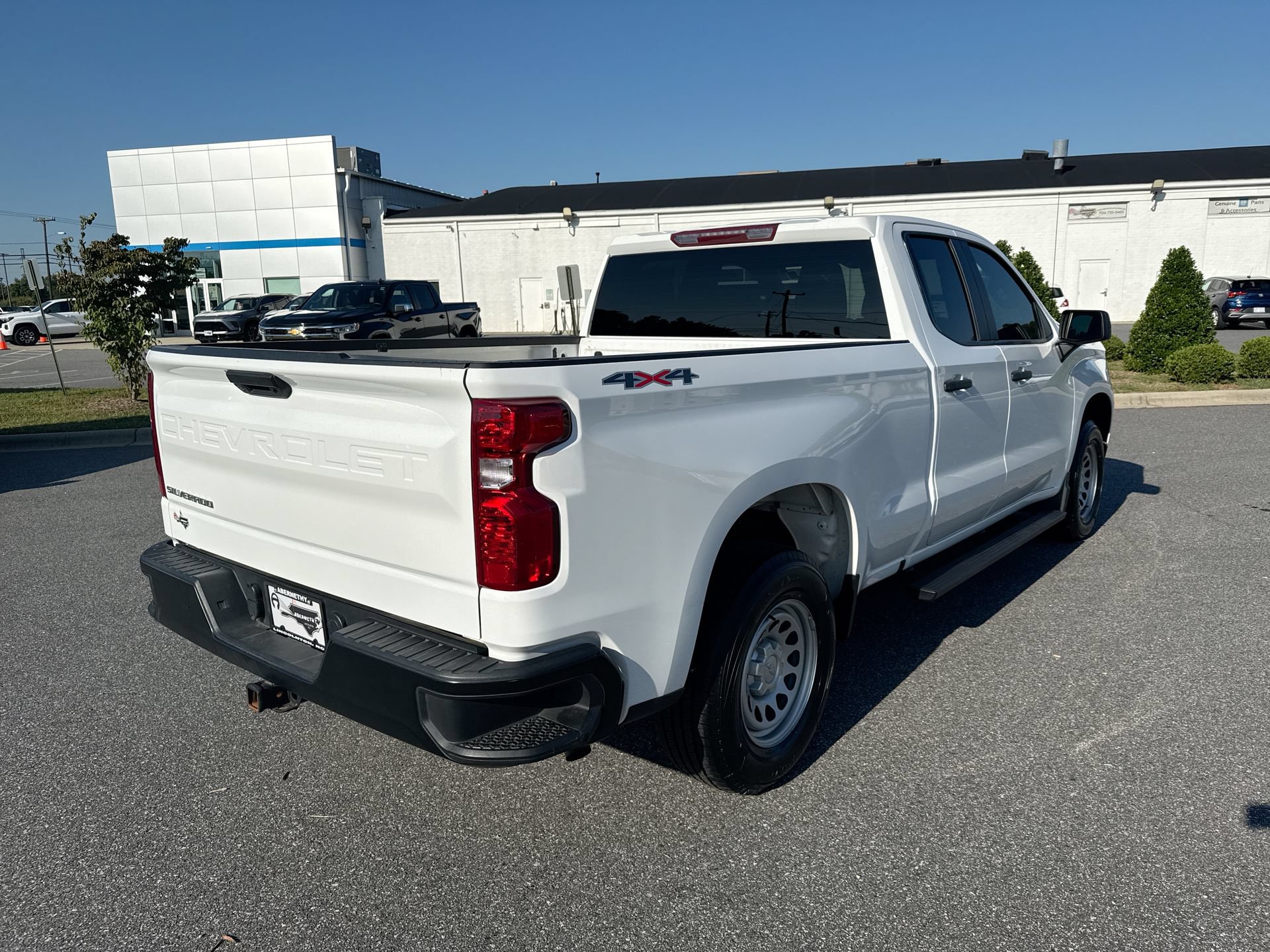 Used 2022 Chevrolet Silverado 1500 W/T w/ WT Value Package AWD/4WD image 6