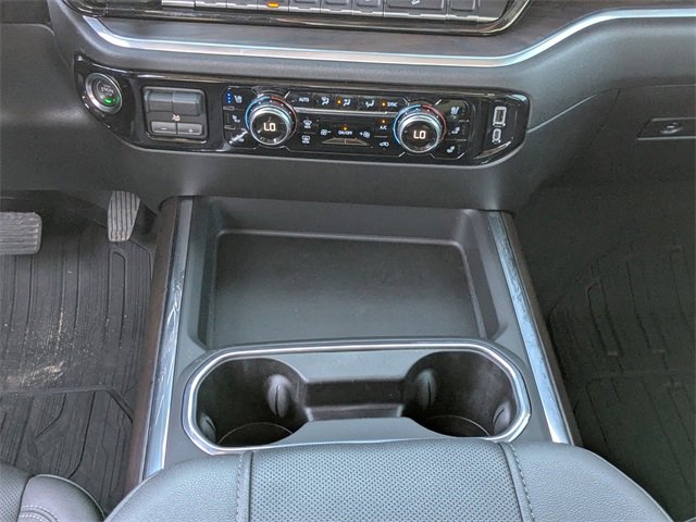 Used 2025 GMC Sierra 2500 SLT w/ SLT Premium Package image 18