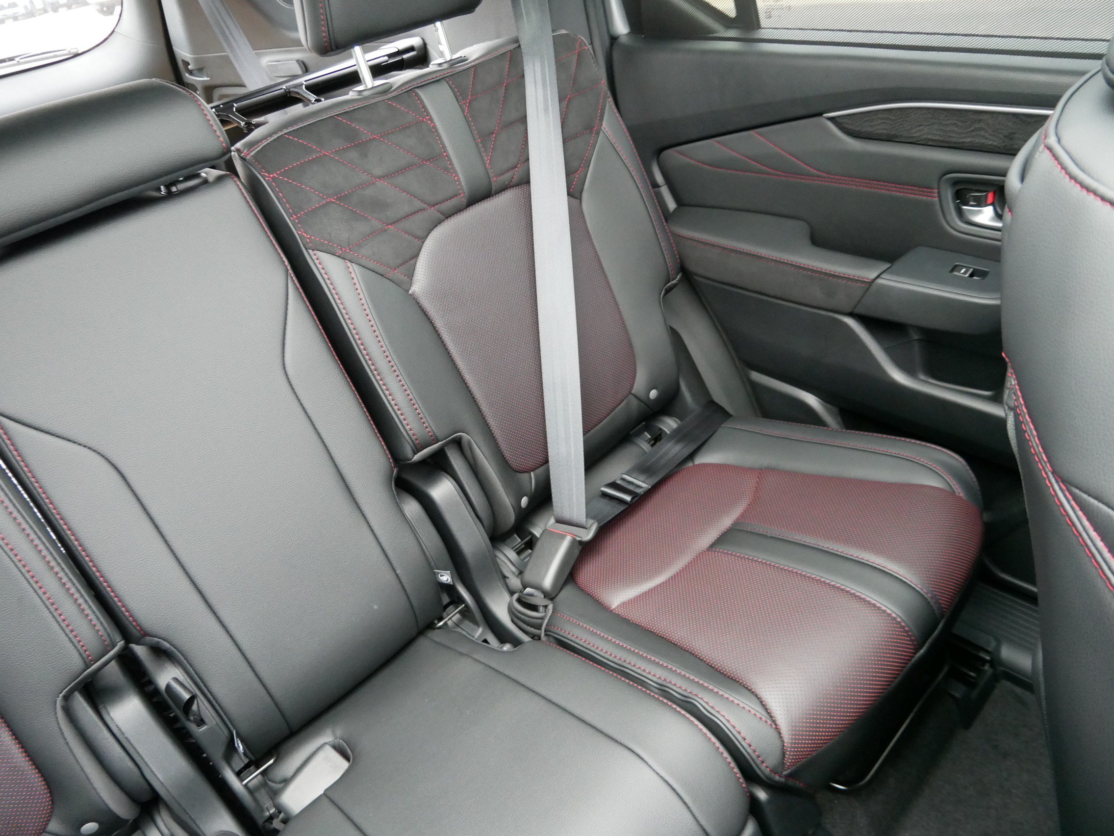 New 2026 Honda Pilot Black Edition image 14