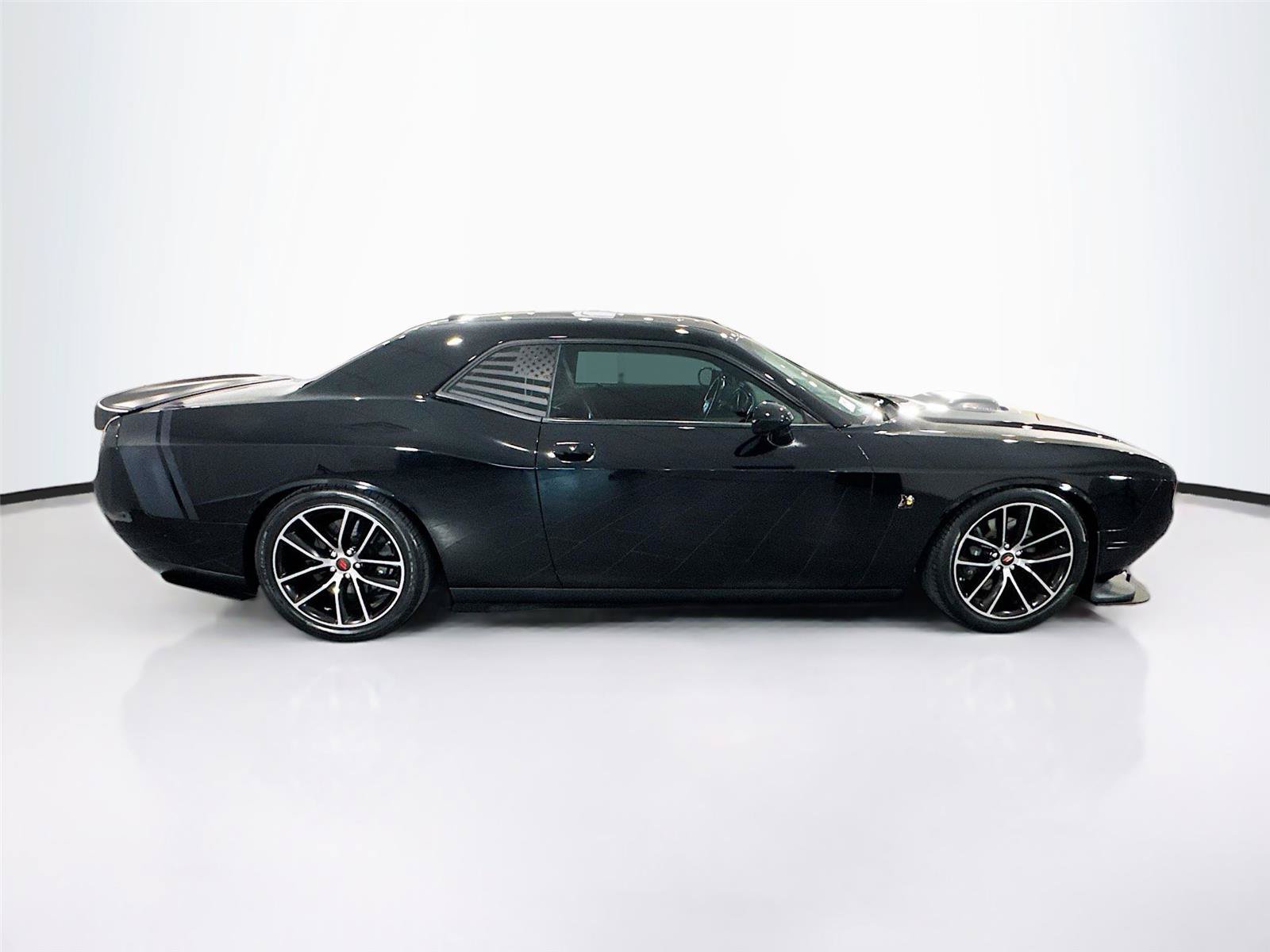 Used 2016 Dodge Challenger R/T Scat Pack RWD image 30