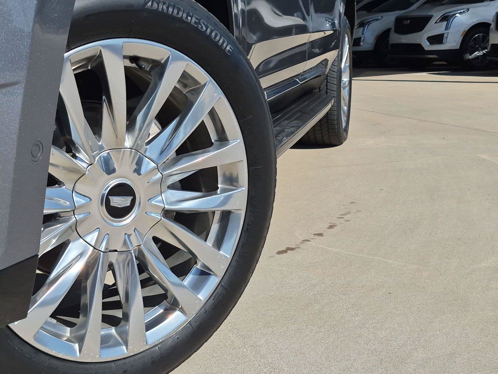 Used 2022 Cadillac Escalade ESV Premium Luxury AWD/4WD image 8