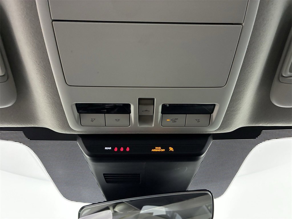 Used 2023 MAZDA MAZDA3 s image 29