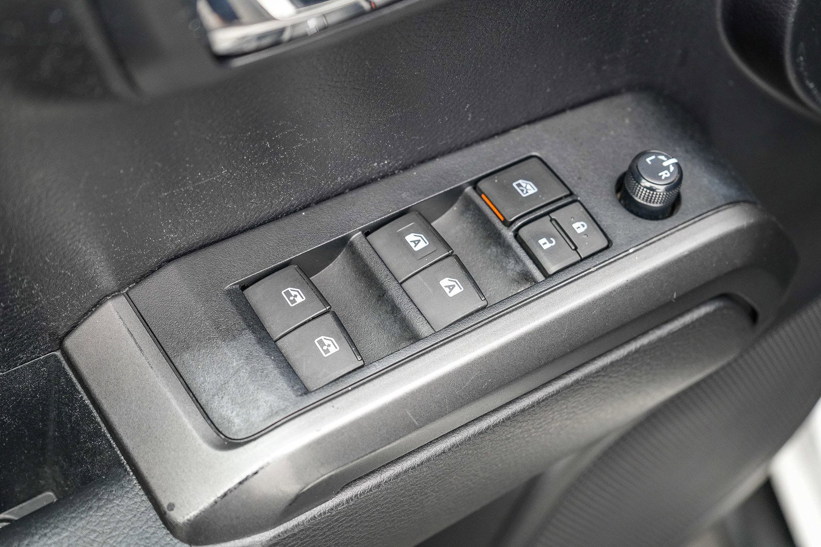 Used 2021 Toyota Tacoma TRD Sport w/ Technology Package AWD/4WD image 19