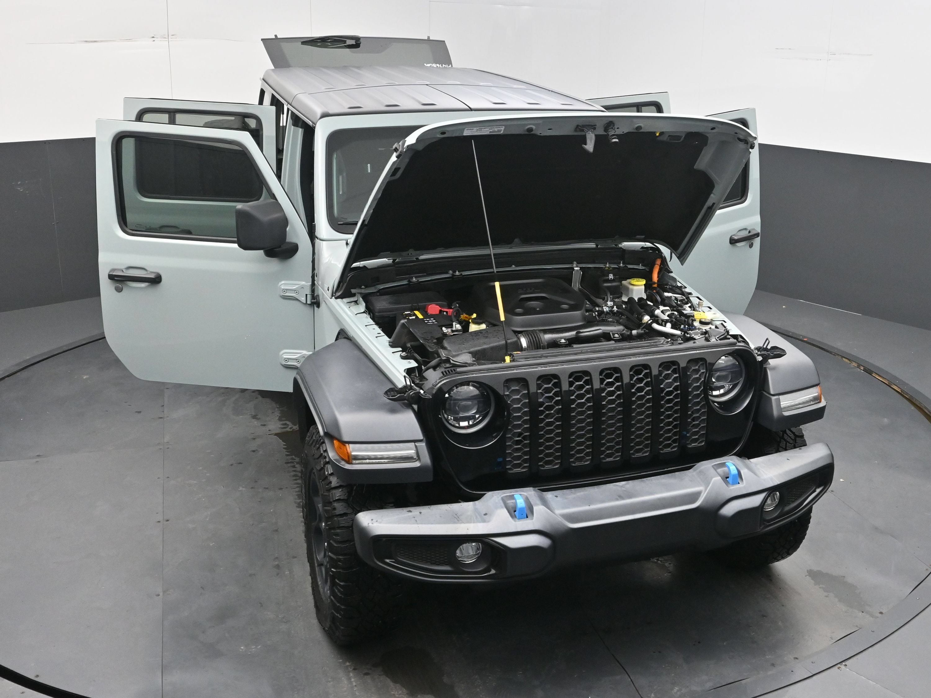 Used 2023 Jeep Wrangler Unlimited w/ 8.4" Radio Group AWD/4WD image 41