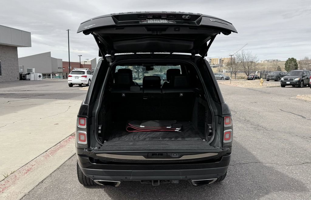 Used 2018 Land Rover Range Rover SV Autobiography Dynamic image 8