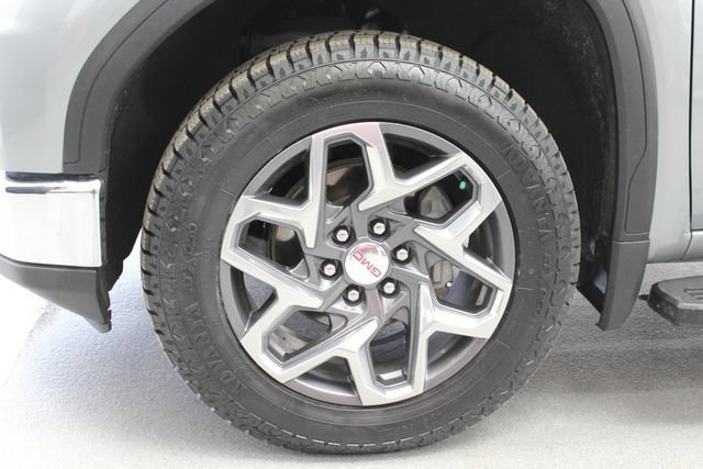 Used 2023 GMC Sierra 1500 SLT w/ SLT Premium Package AWD/4WD image 6