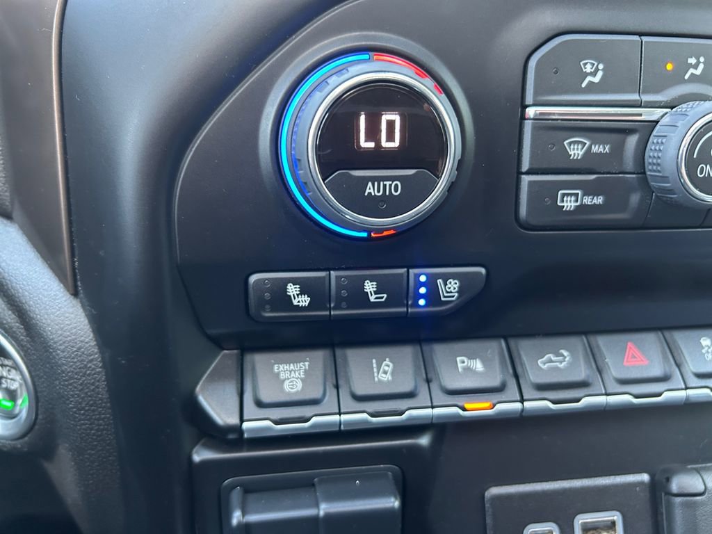 Used 2022 Chevrolet Silverado 3500 High Country image 37