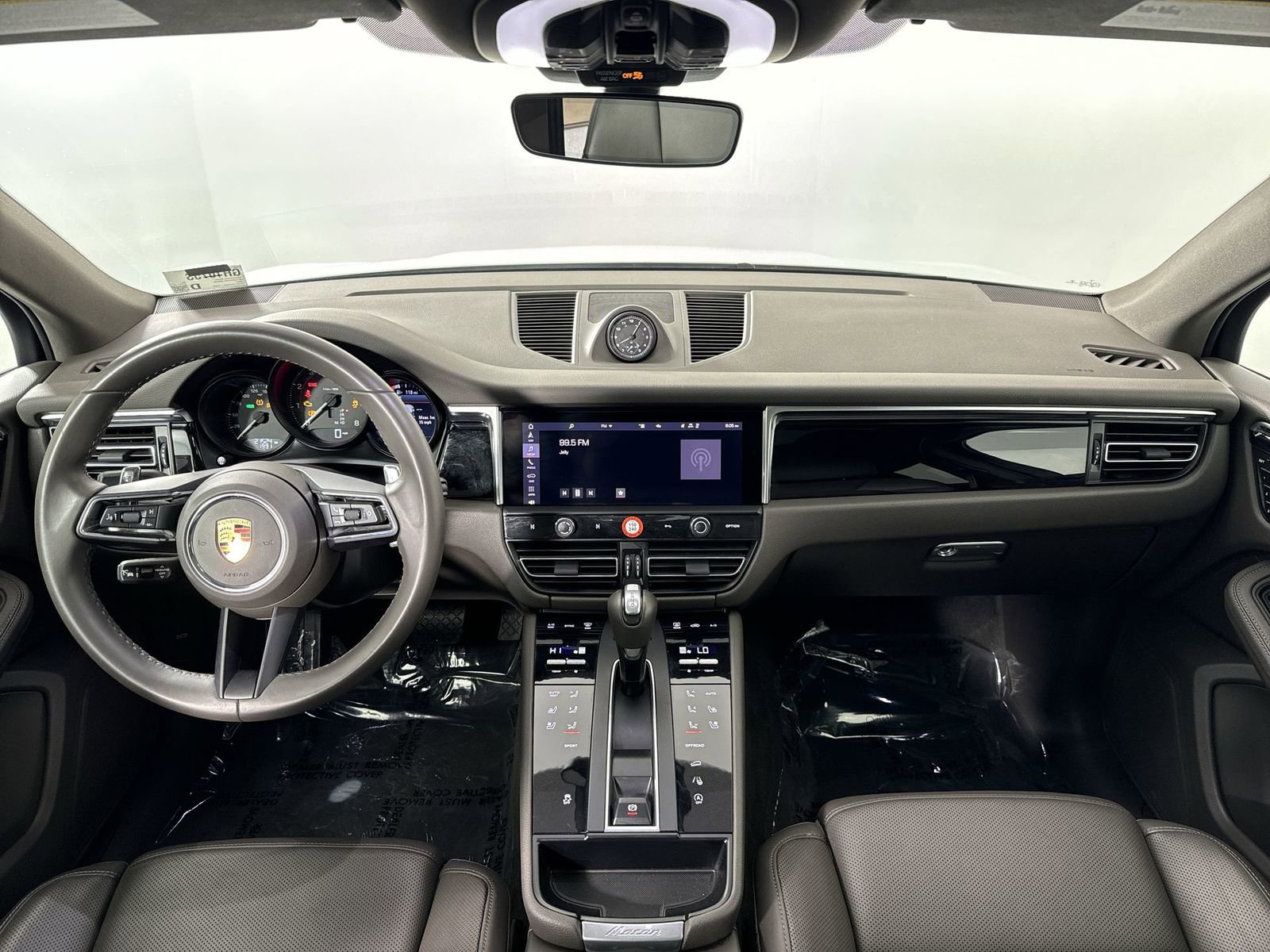 Used 2023 Porsche Macan image 23