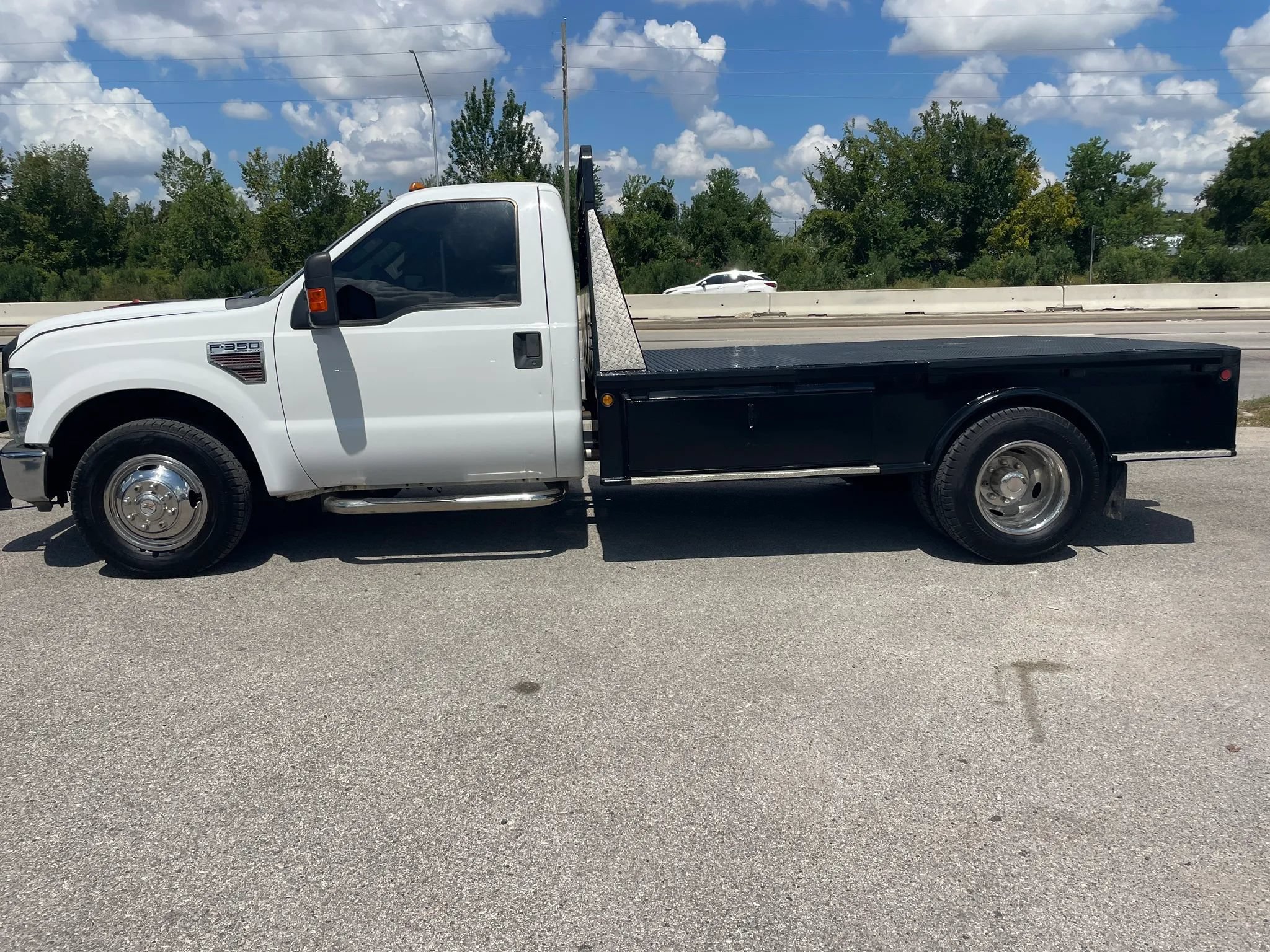 Used 2010 Ford F350 XLT RWD image 6