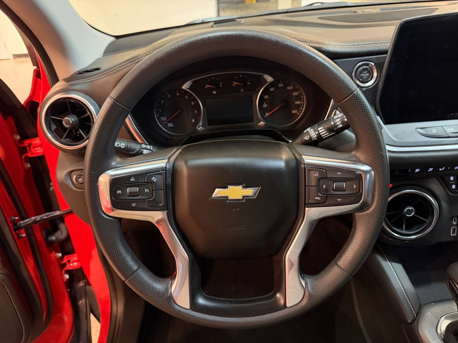 Used 2026 Chevrolet Blazer LT FWD image 28
