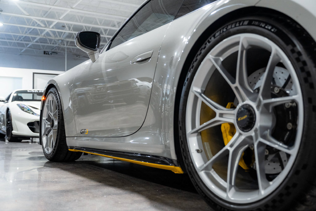 Used 2022 Porsche 911 GT3 RWD image 31