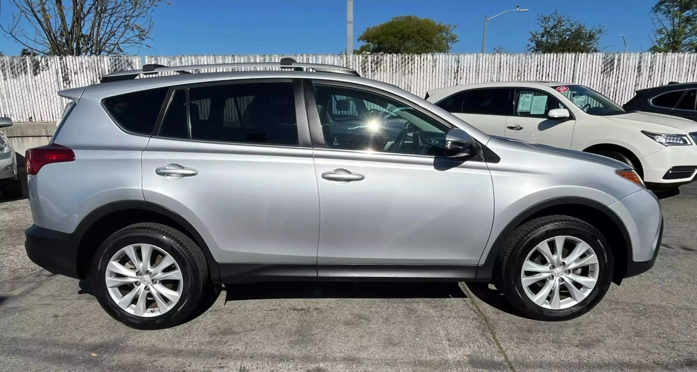 Used 2013 Toyota RAV4 Limited image 8