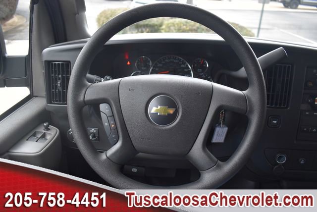 New 2025 Chevrolet Express 2500 Extended w/ Enhanced Convenience Package RWD image 18