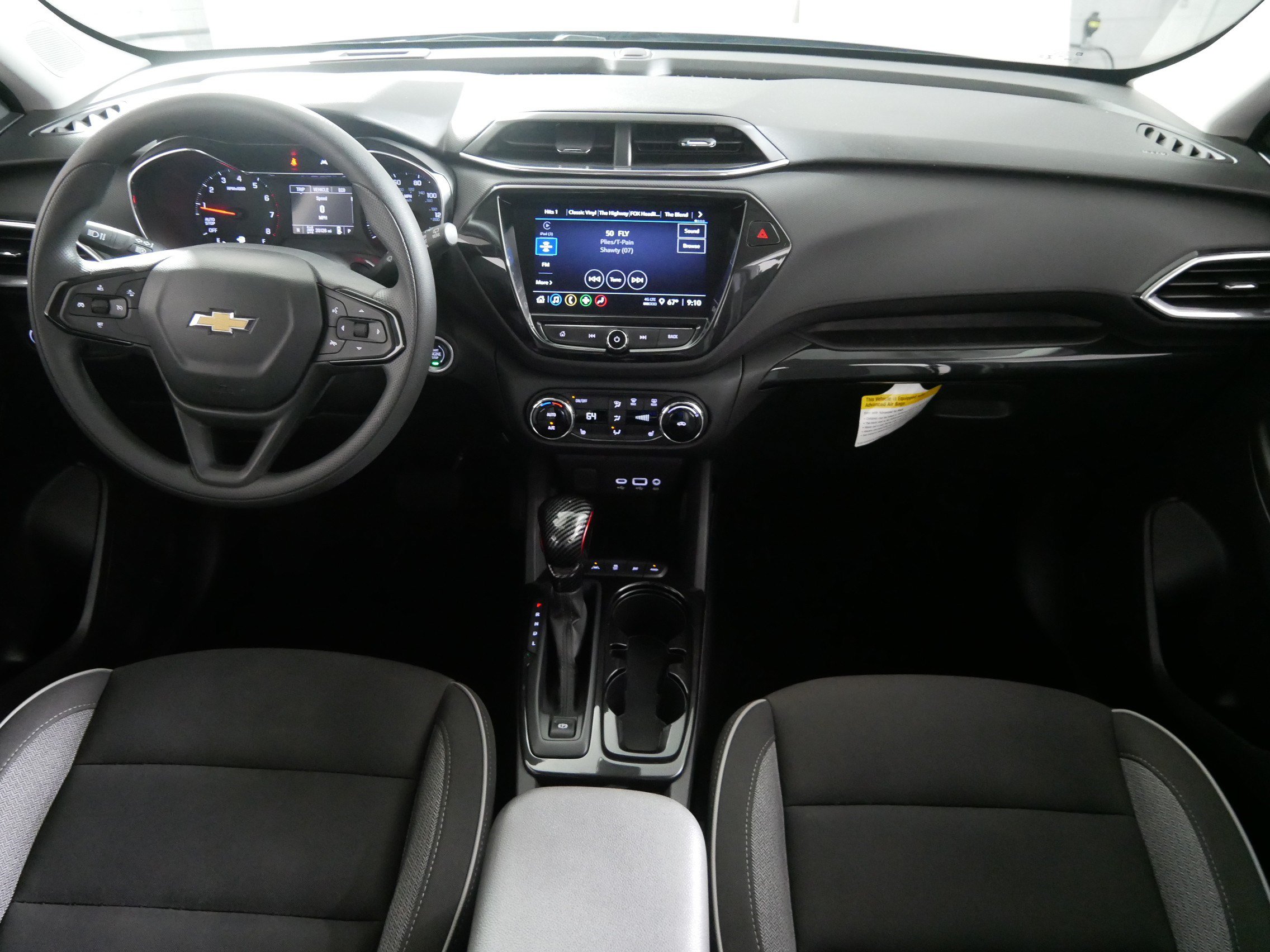 Used 2023 Chevrolet TrailBlazer LT w/ Convenience Package AWD/4WD image 10