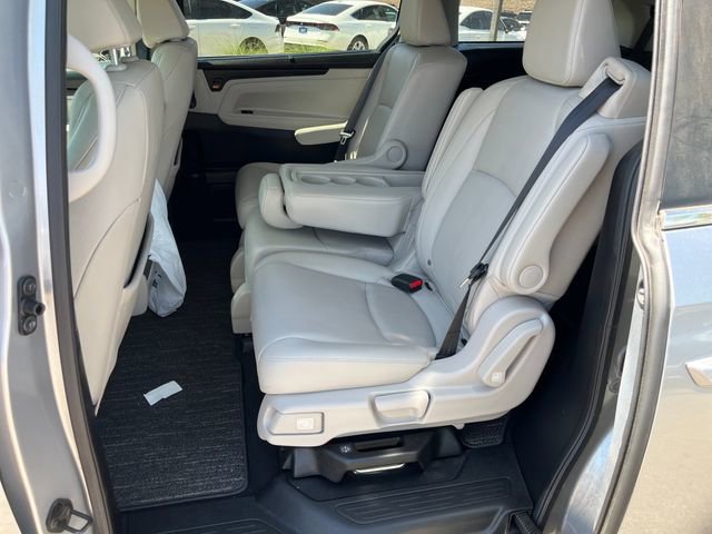 Used 2025 Honda Odyssey EX-L image 3