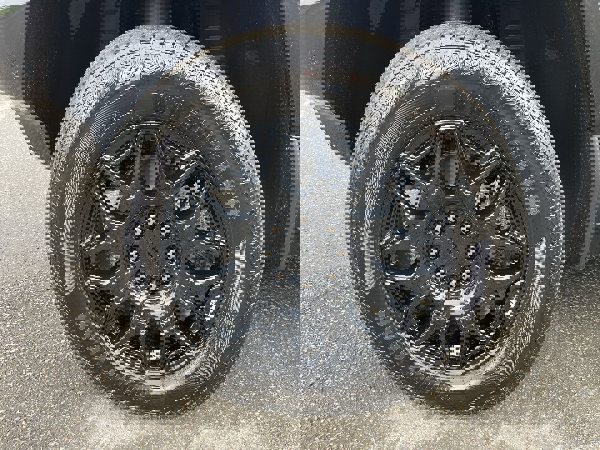 New 2026 GMC Hummer EV 4x4 Crew Cab w/ LPO, Dark Essentials Package image 67