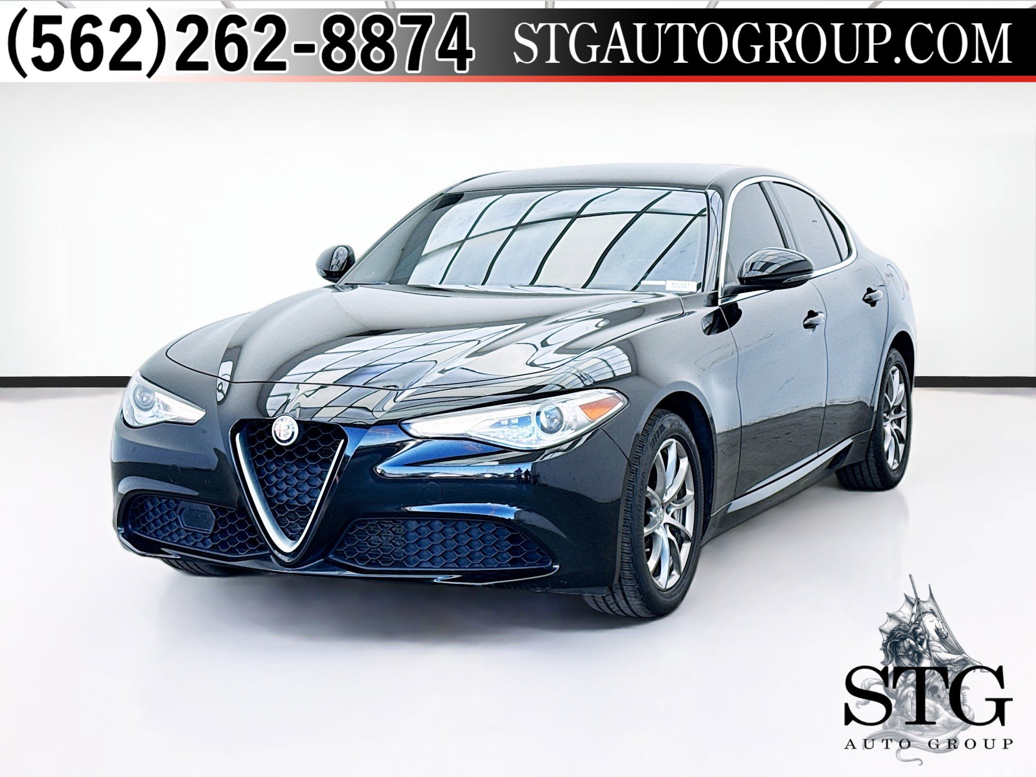 Used 2019 Alfa Romeo Giulia Base image 1