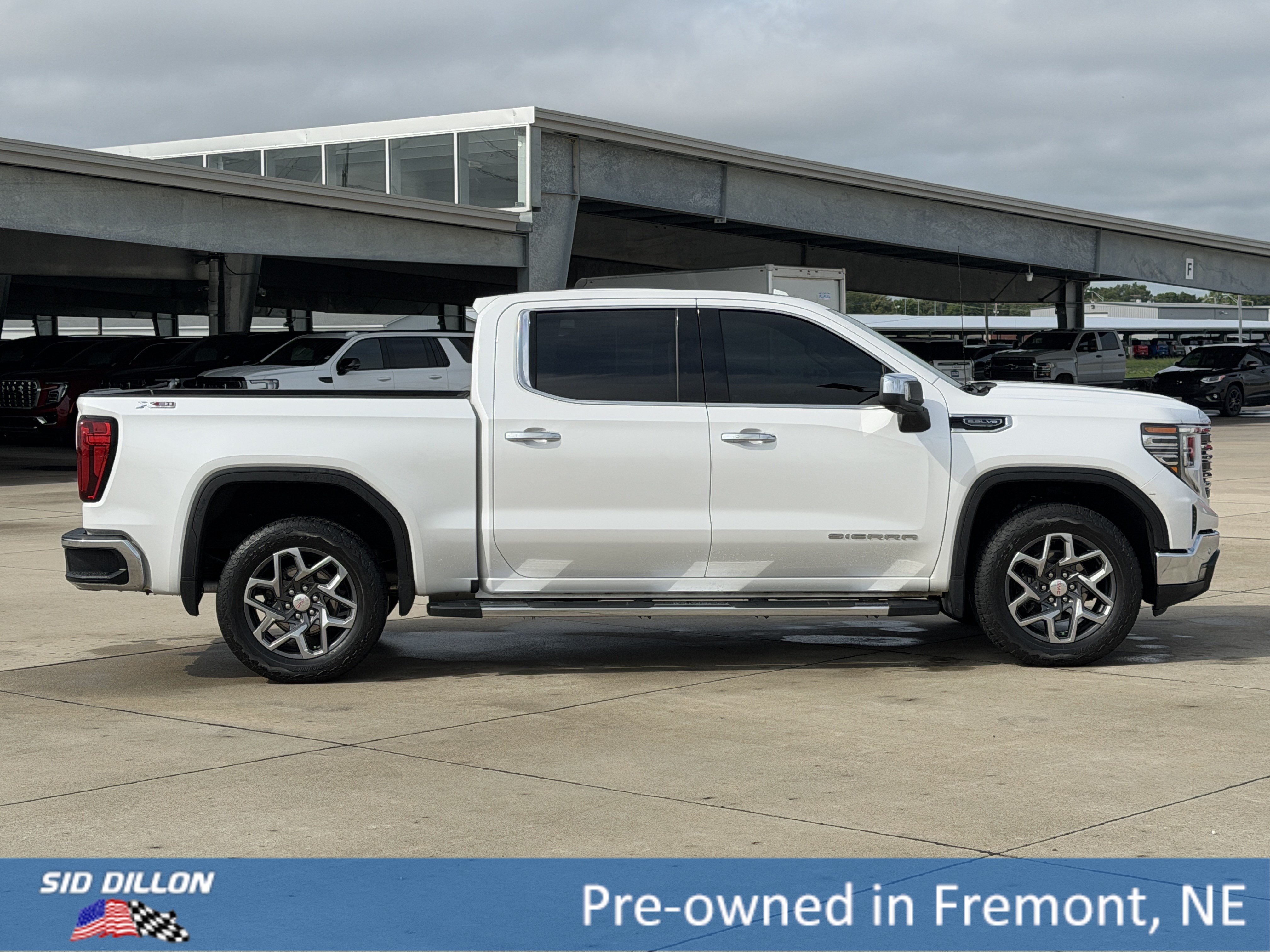 Certified 2024 GMC Sierra 1500 SLT w/ SLT Premium Plus Package AWD/4WD image 3