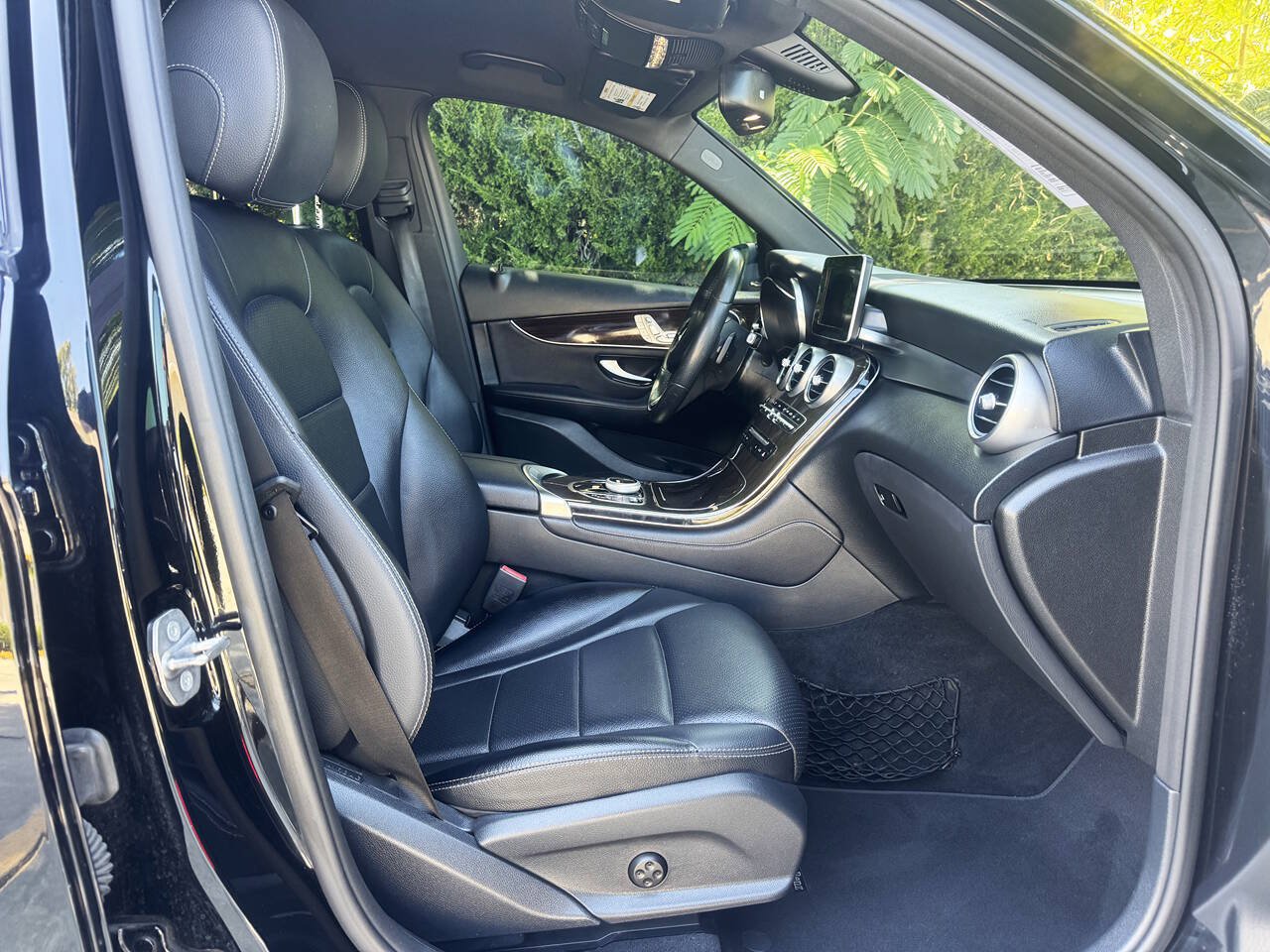 Used 2018 Mercedes-Benz GLC 300 image 12