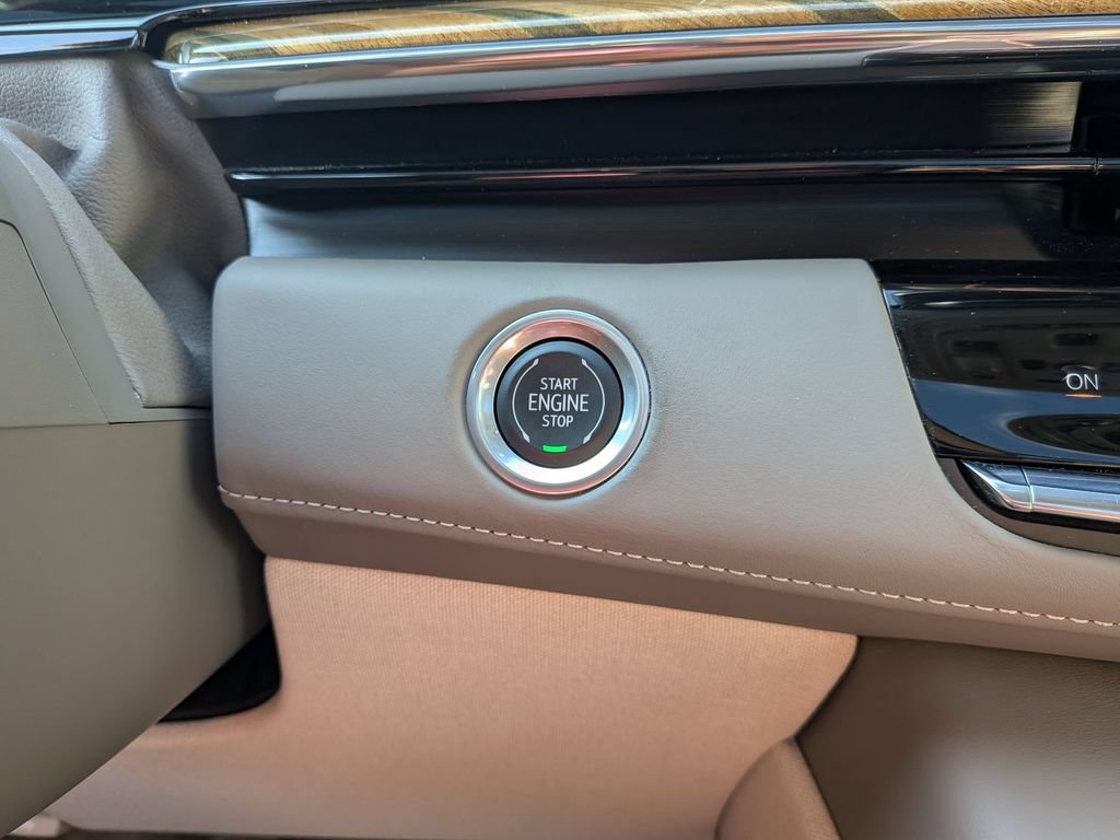 Certified 2023 Cadillac Escalade Premium Luxury Platinum AWD/4WD image 21