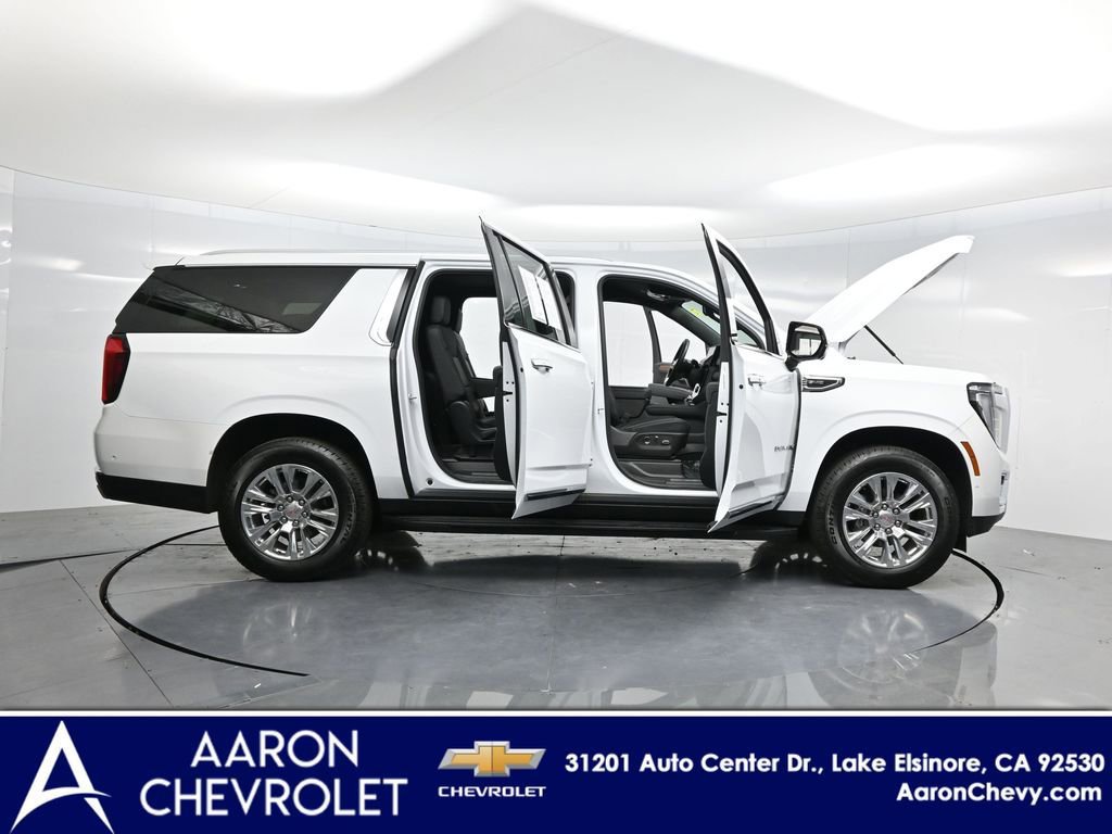 Used 2025 GMC Yukon XL Denali image 3