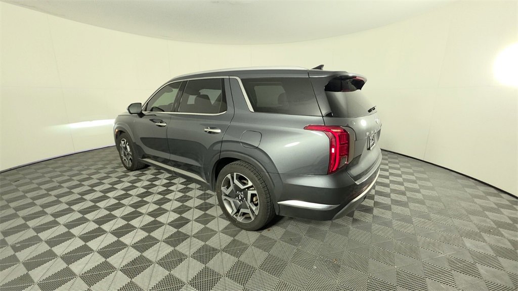 Used 2023 Hyundai Palisade Limited image 7