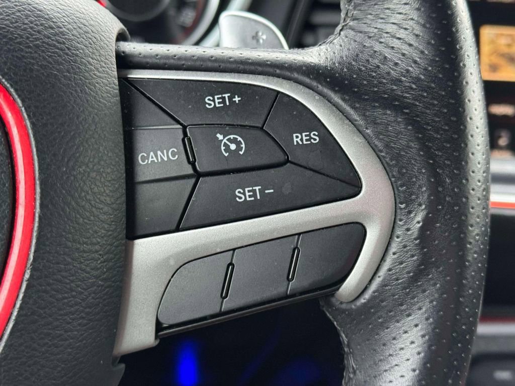 Used 2016 Dodge Challenger R/T Scat Pack w/ Leather Interior Group RWD image 19