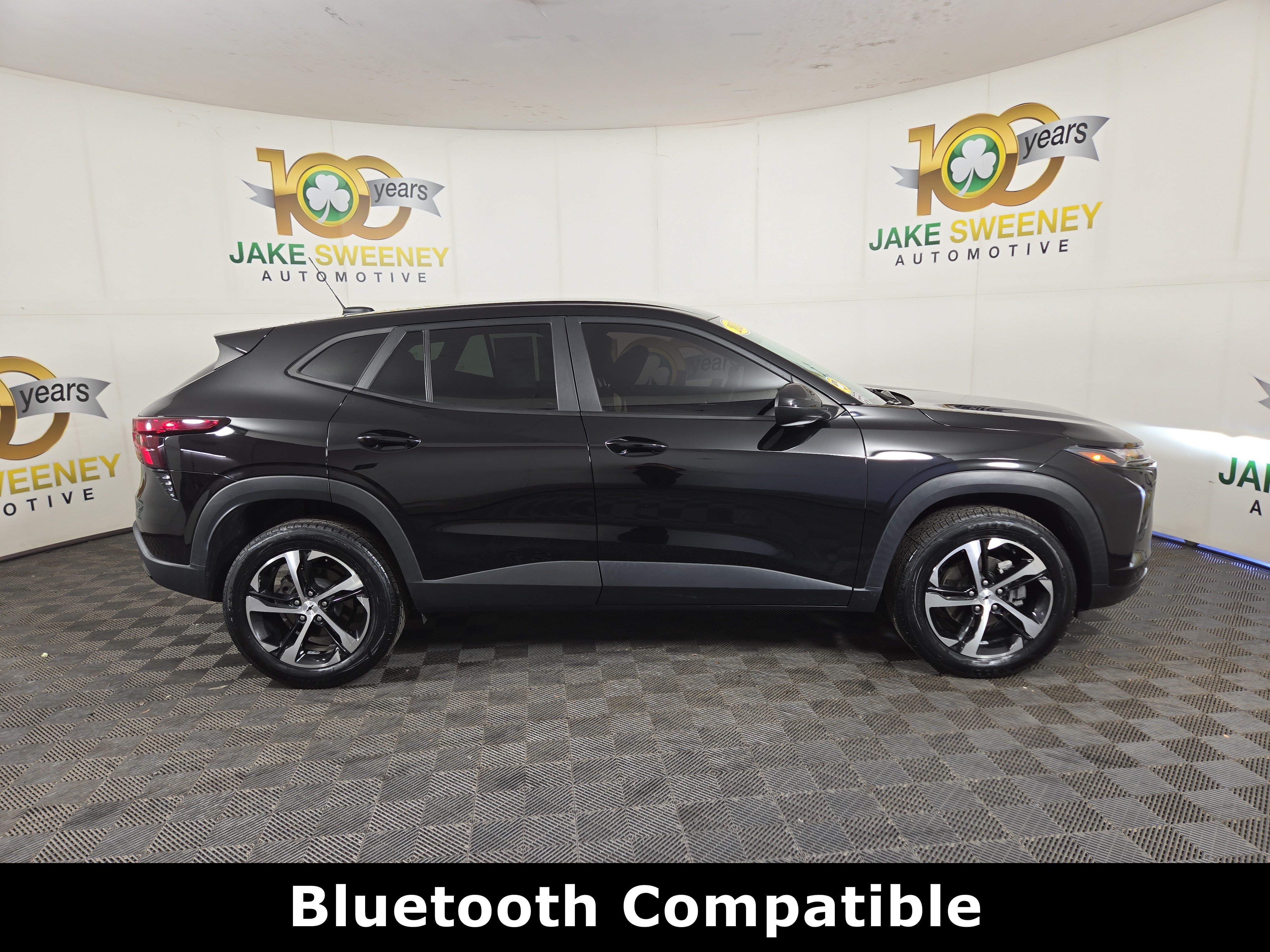 Certified 2024 Chevrolet Trax RS w/ Driver Confidence Package FWD image 10