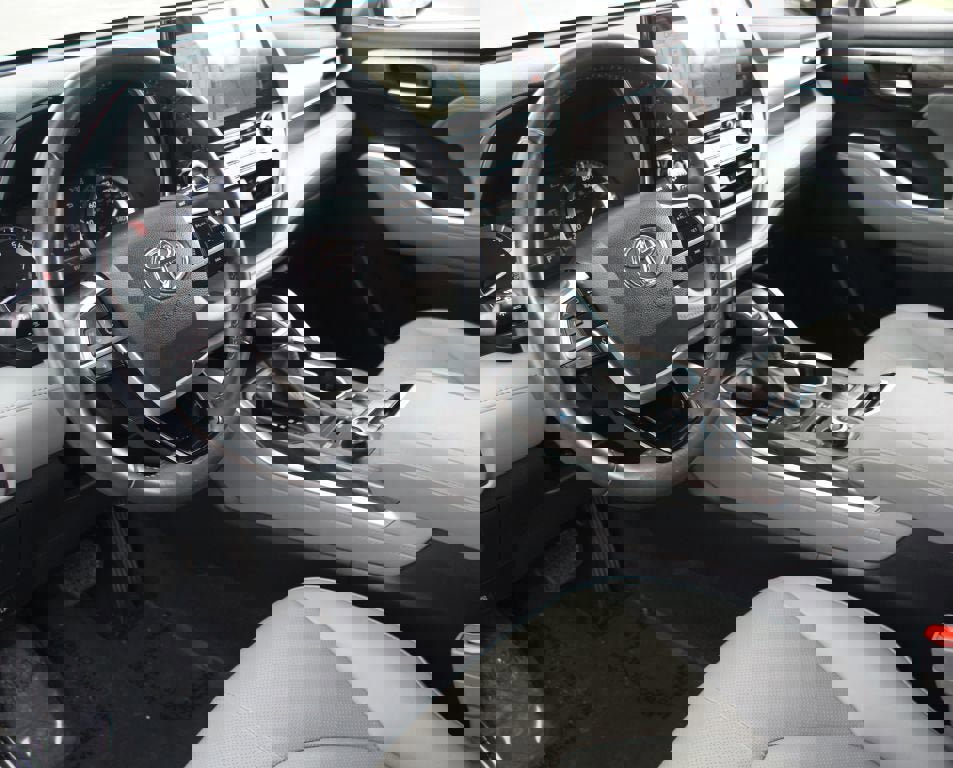 Used 2022 Toyota Highlander Platinum image 15