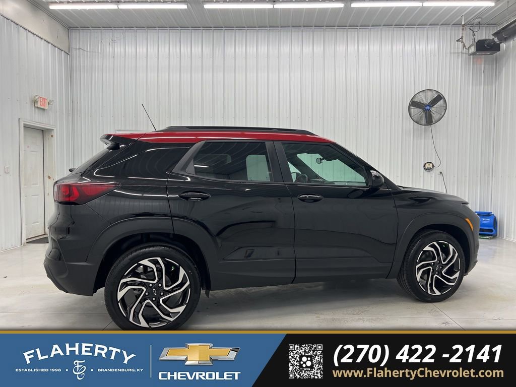 New 2026 Chevrolet TrailBlazer RS w/ Driver Confidence Package image 2