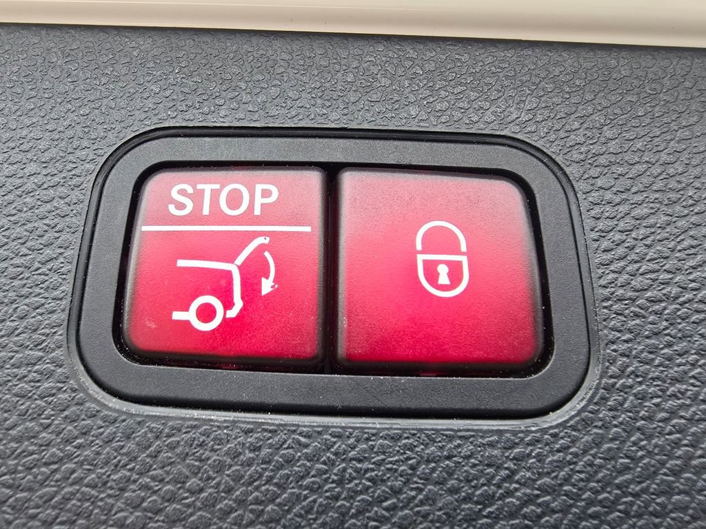 Certified 2022 Mercedes-Benz GLC 300 GLC 300 image 20