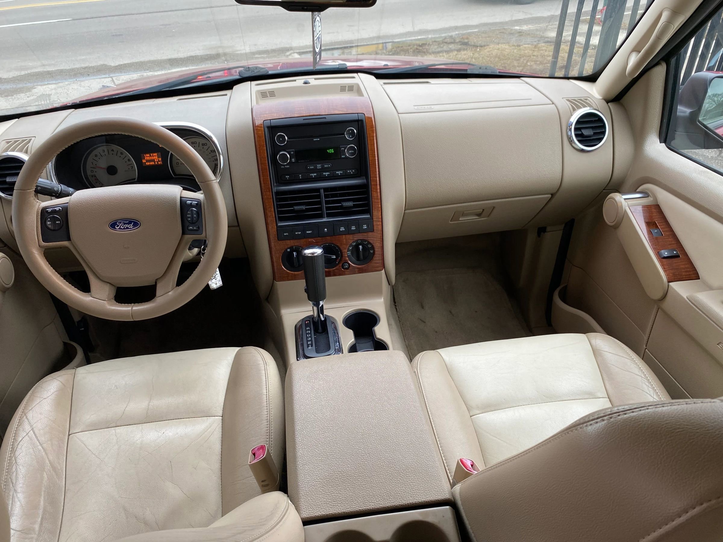 Used 2008 Ford Explorer Eddie Bauer AWD/4WD image 4