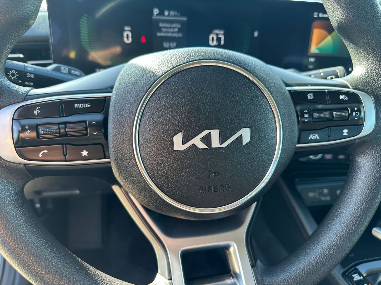 Used 2025 Kia K5 LXS image 29