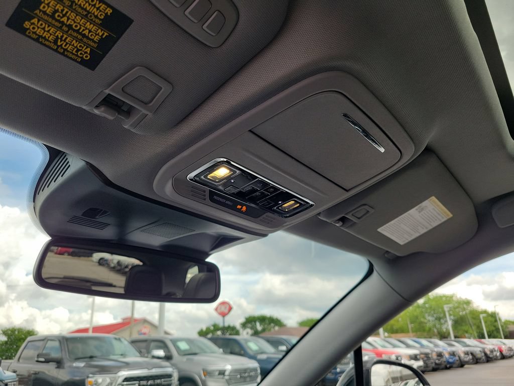 Certified 2022 Lincoln Corsair AWD w/ Premium Package image 30