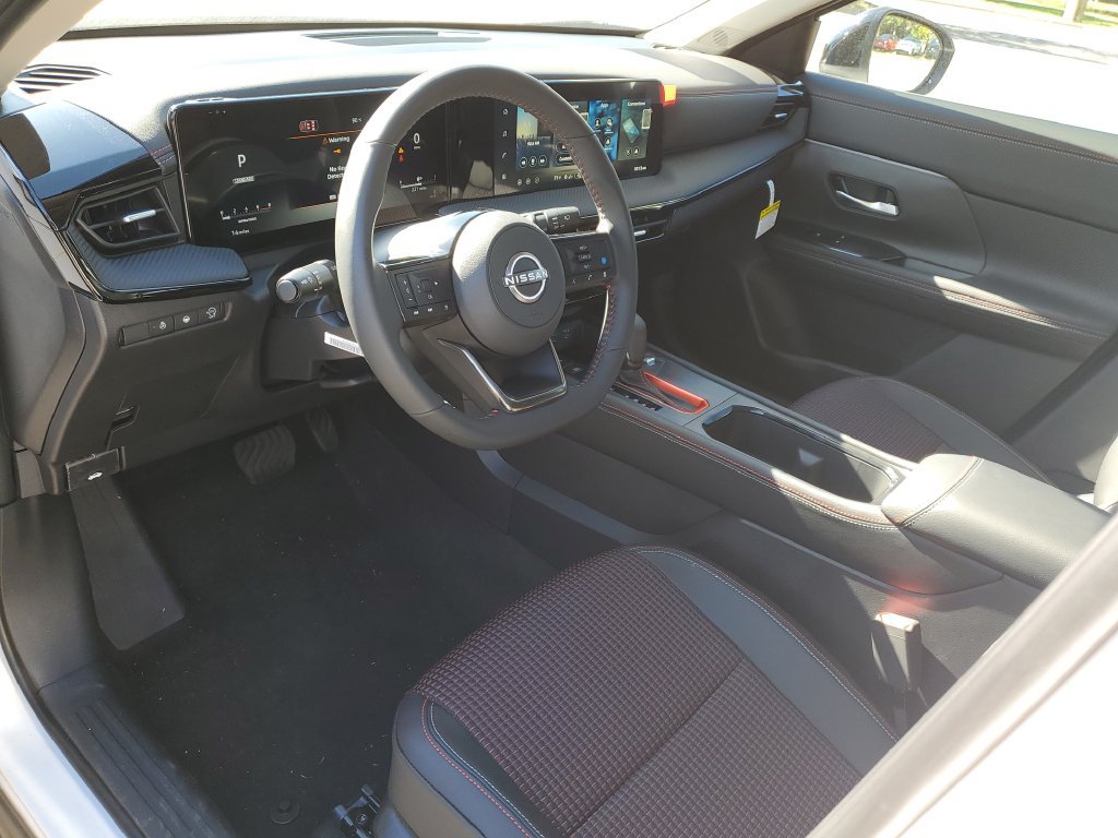 New 2027 Nissan Kicks SR w/ SR Premium Package FWD image 21