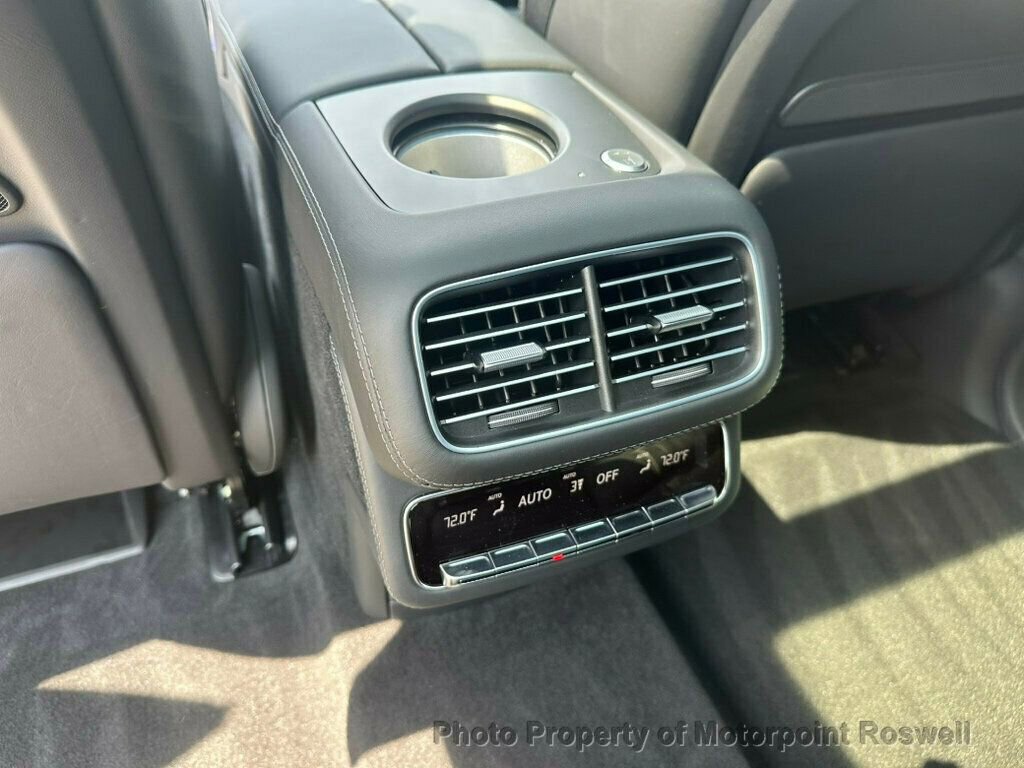 Used 2026 Mercedes-Benz Maybach GLS 600 4MATIC image 34