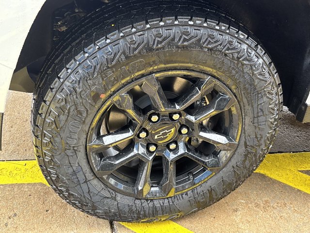 New 2025 Chevrolet Colorado Z71 w/ Midnight Edition image 11