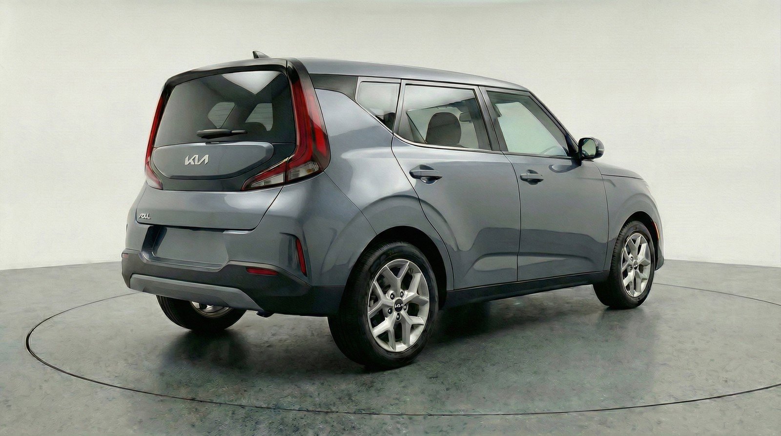 Used 2025 Kia Soul LX w/ LX Technology Package FWD image 9