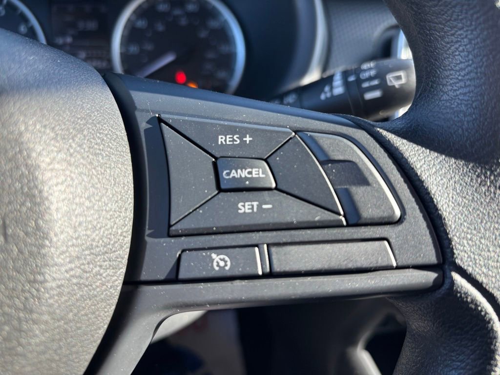 Used 2025 Nissan Kicks Play S image 18